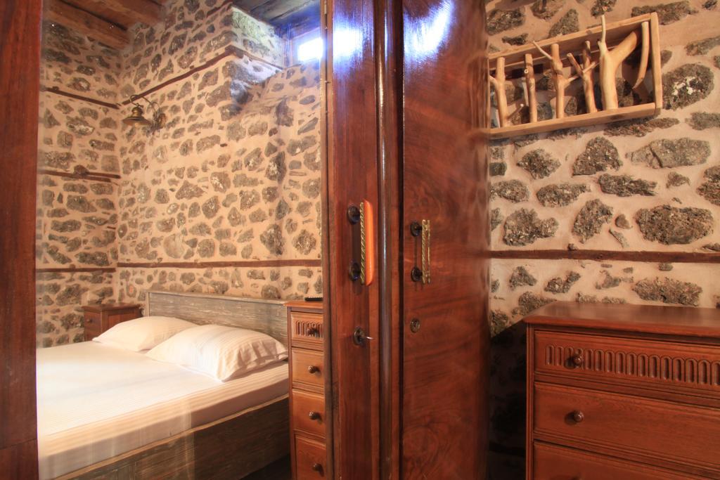 Bayiri Petit Pension Литокорон Екстериор снимка